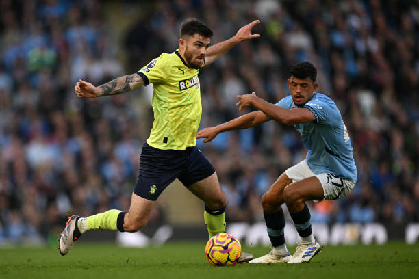 完全不同的 完全不同的