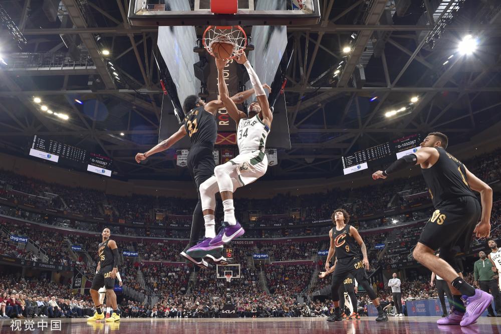 的中场核心 的中场核心