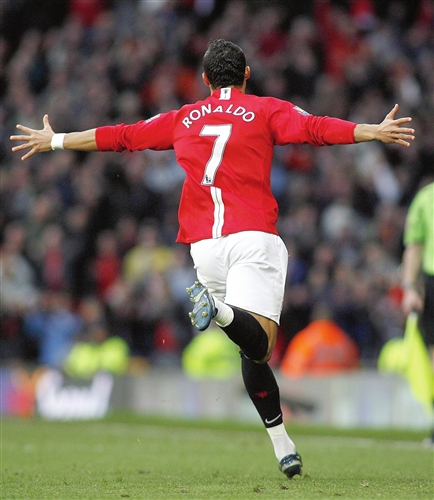 万欧元签下 万欧元签下